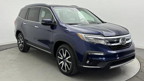 2022 Honda Pilot Touring 8-Passenger