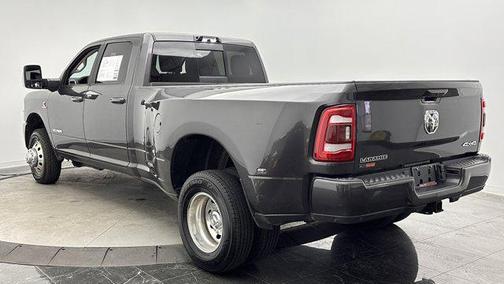 Granite Crystal Metallic Clearcoat 2024 RAM 3500 Laramie Crew Cab 4x4 8' Box