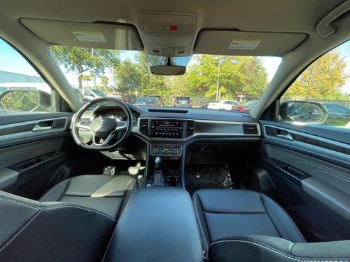 2021 Volkswagen Atlas 3.6 V6 SE w/ Technology for sale in Jacksonville, FL - image 32