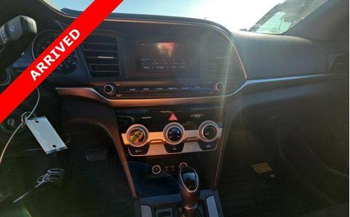 2019 Hyundai ELANTRA SE