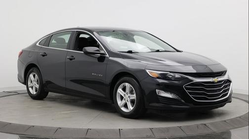 Mosaic Black Metallic 2023 Chevrolet Malibu FWD 1LT