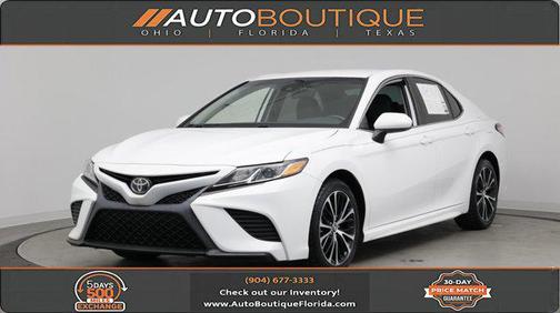 Super White 2019 Toyota Camry SE