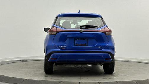 2022 Nissan Kicks SV