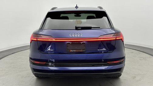 2021 Audi e-tron Premium Plus