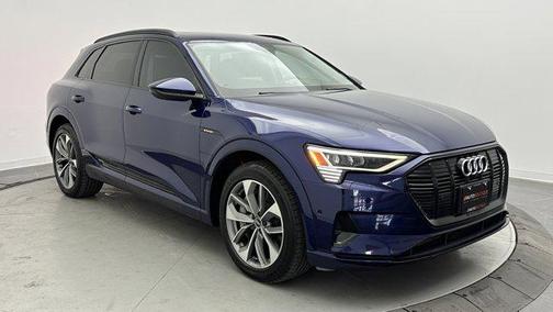2021 Audi e-tron Premium Plus