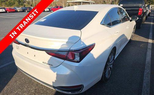 2020 Lexus ES 300h Base