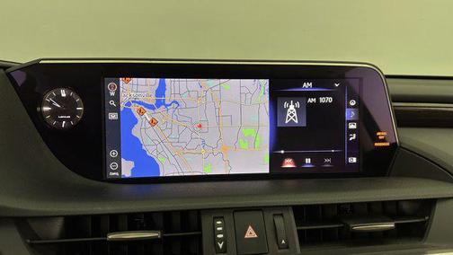 2020 Lexus ES 300h Base