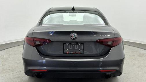 2022 Alfa Romeo Giulia Ti