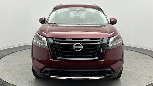 2023 Nissan Pathfinder Platinum 4WD