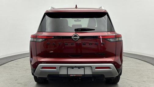 2023 Nissan Pathfinder Platinum 4WD