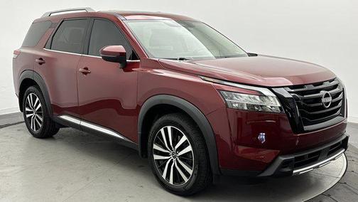 2023 Nissan Pathfinder Platinum 4WD