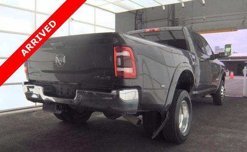 2020 RAM 3500 Laramie Crew Cab 4x4 8' Box