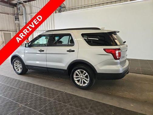 2016 Ford Explorer Base