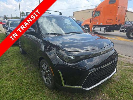 Fusion Black 2024 Kia Soul EX