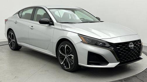 2024 Nissan Altima SR FWD
