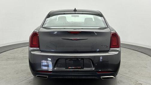 2022 Chrysler 300 S