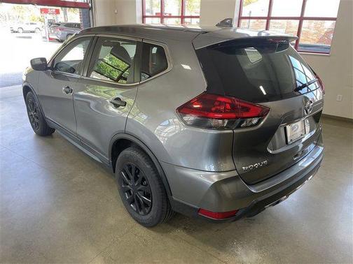 Gun Metallic 2018 Nissan Rogue S