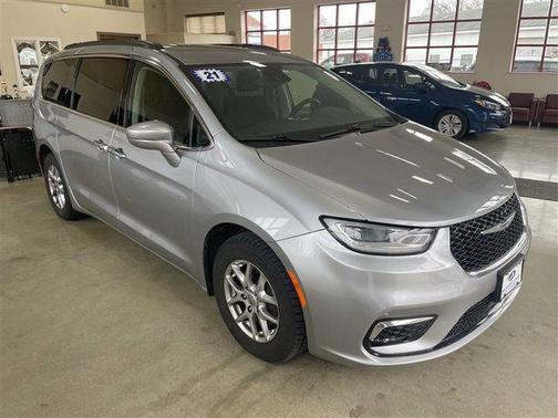 2021 Chrysler Pacifica Touring