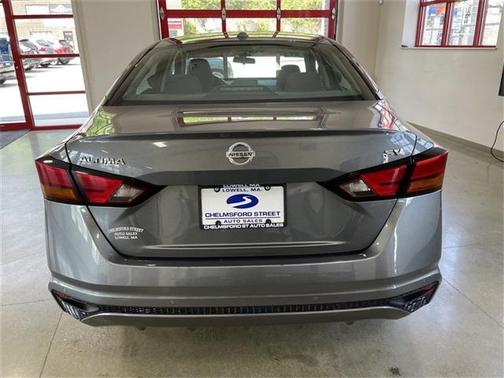2021 Nissan Altima 2.5 SV