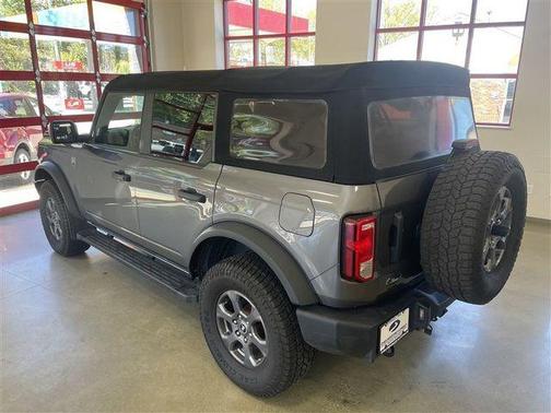Carbonized Gray Metallic 2023 Ford Bronco Big Bend
