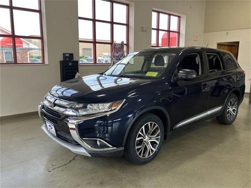 2016 Mitsubishi Outlander SE