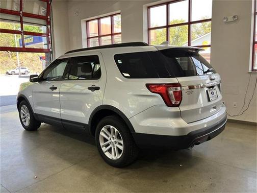 2016 Ford Explorer Base