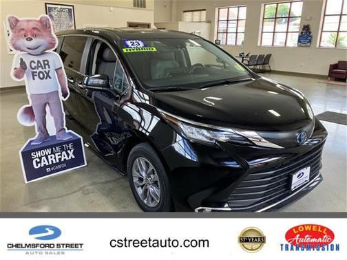 2023 Toyota Sienna XLE 7 Passenger