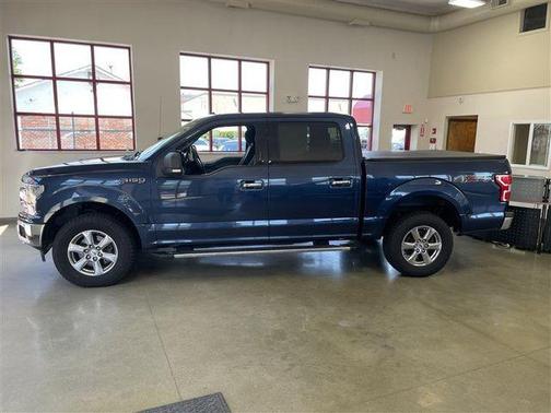 Blue 2019 Ford F-150 XLT