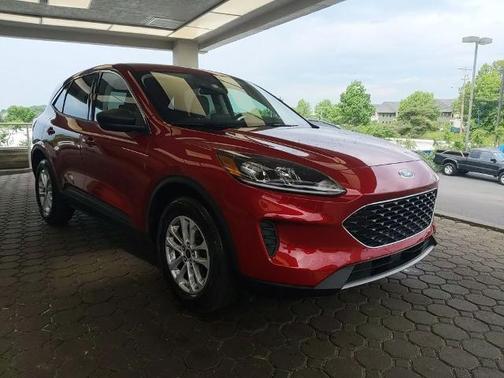 RAPID RED MET TINTED CC 2022 Ford Escape SE