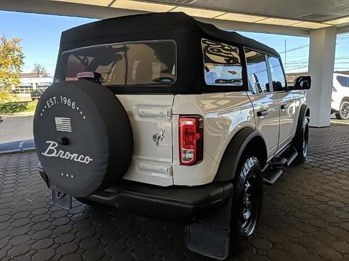 2022 Ford Bronco BLACK DIAMOND