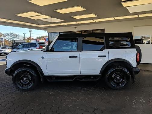 2022 Ford Bronco BLACK DIAMOND