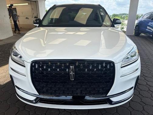 PRISTINE WHITE MET 3C 2024 Lincoln Corsair RESERVE