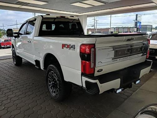 2024 Ford F-350 PLATINUM