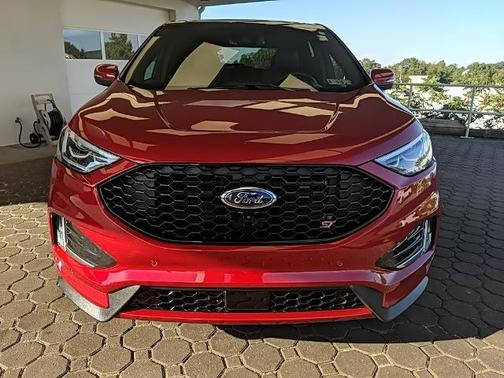 2022 Ford Edge ST