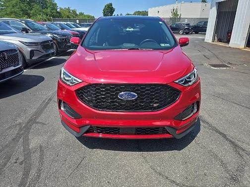 2022 Ford Edge ST