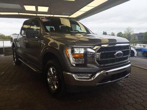 CARBONIZED GRAY METALLIC 2023 Ford F-150 XLT