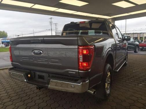 CARBONIZED GRAY METALLIC 2023 Ford F-150 XLT
