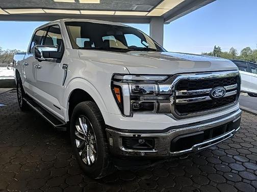OXFORD WHITE 2025 Ford F-150 LARIAT