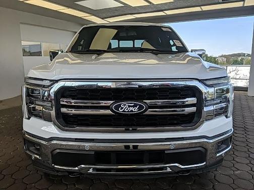 OXFORD WHITE 2025 Ford F-150 LARIAT