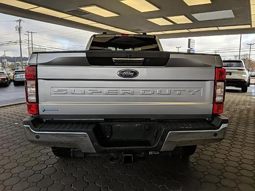 2022 Ford F-350 LARIAT SUPER DUTY