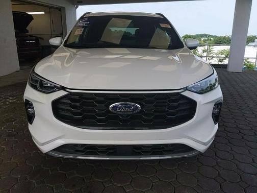 STAR WHITE METALLIC TRI-COA 2023 Ford Escape ST-LINE ELITE