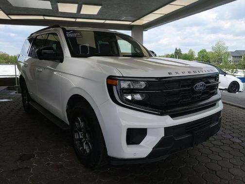 OXFORD WHITE 2025 Ford Expedition ACTIVE