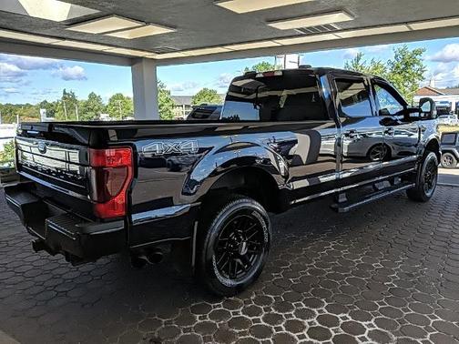 2022 Ford F-350 LARIAT SUPER DUTY