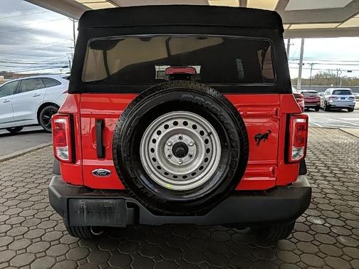 RACE RED 2023 Ford Bronco BASE