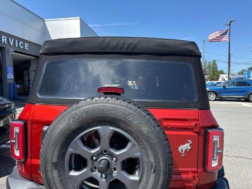 HOT PEPPER RED MET TINT CC 2022 Ford Bronco BIG BEND