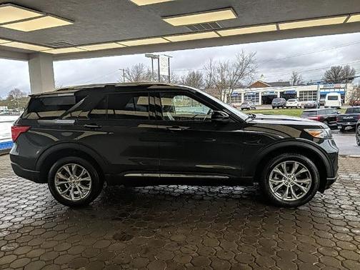 FORGED GREEN METALLIC 2023 Ford Explorer LIMITED