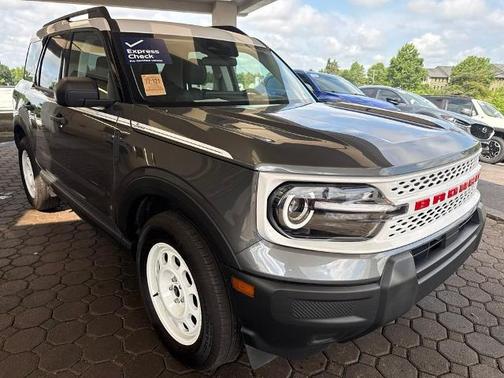 CARBONIZED GRAY METALLIC 2025 Ford Bronco Sport HERITAGE
