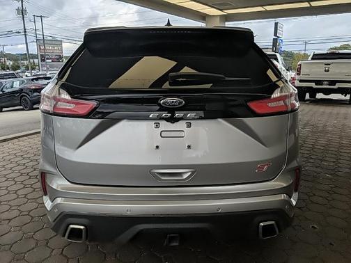 2021 Ford Edge ST
