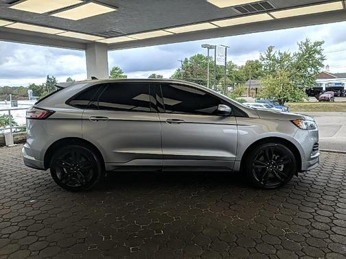 2021 Ford Edge ST