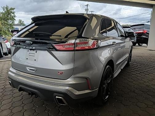 2021 Ford Edge ST